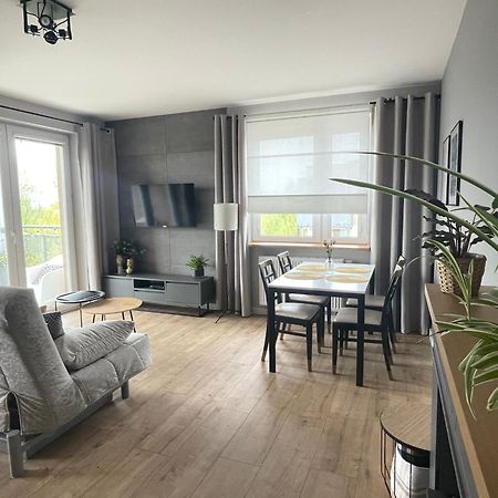 Paryska Home โควอบเซก ภายนอก รูปภาพ