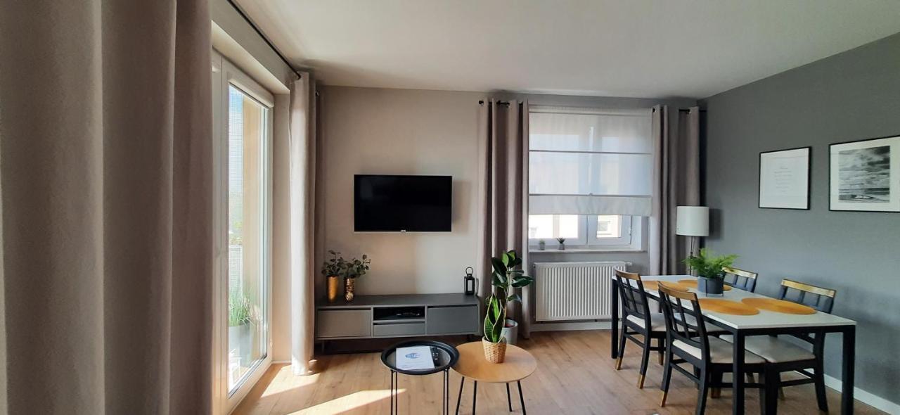 Paryska Home โควอบเซก ภายนอก รูปภาพ